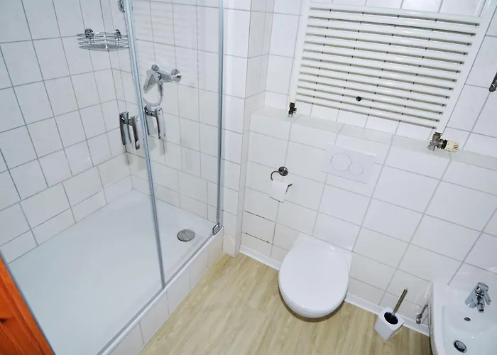 Stadtwinkel 4 - Suhrenpohl 6 Whg 4 *